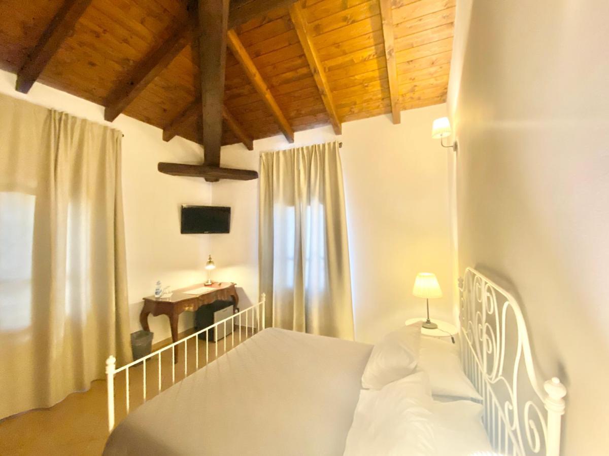 B&B Stazione Don Camillo 브레셀로 외부 사진